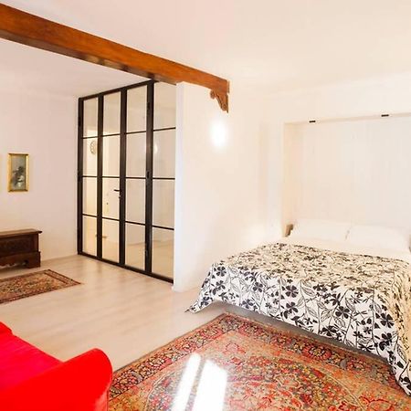 The New Luxury Apartment In The Historic Center ลุคคา ภายนอก รูปภาพ