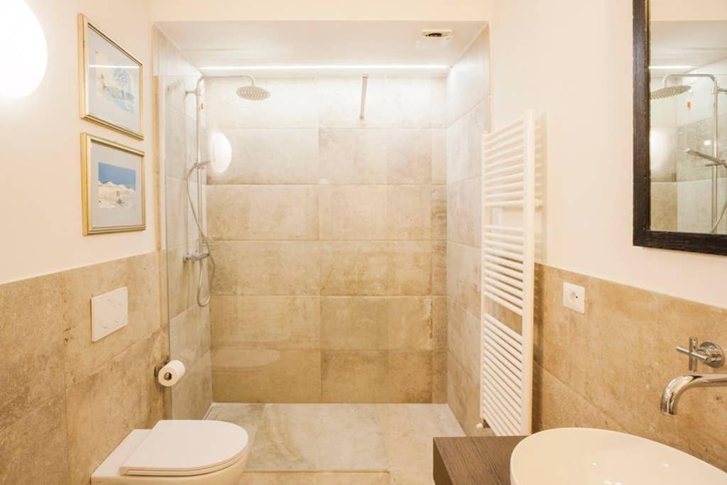 The New Luxury Apartment In The Historic Center ลุคคา ภายนอก รูปภาพ