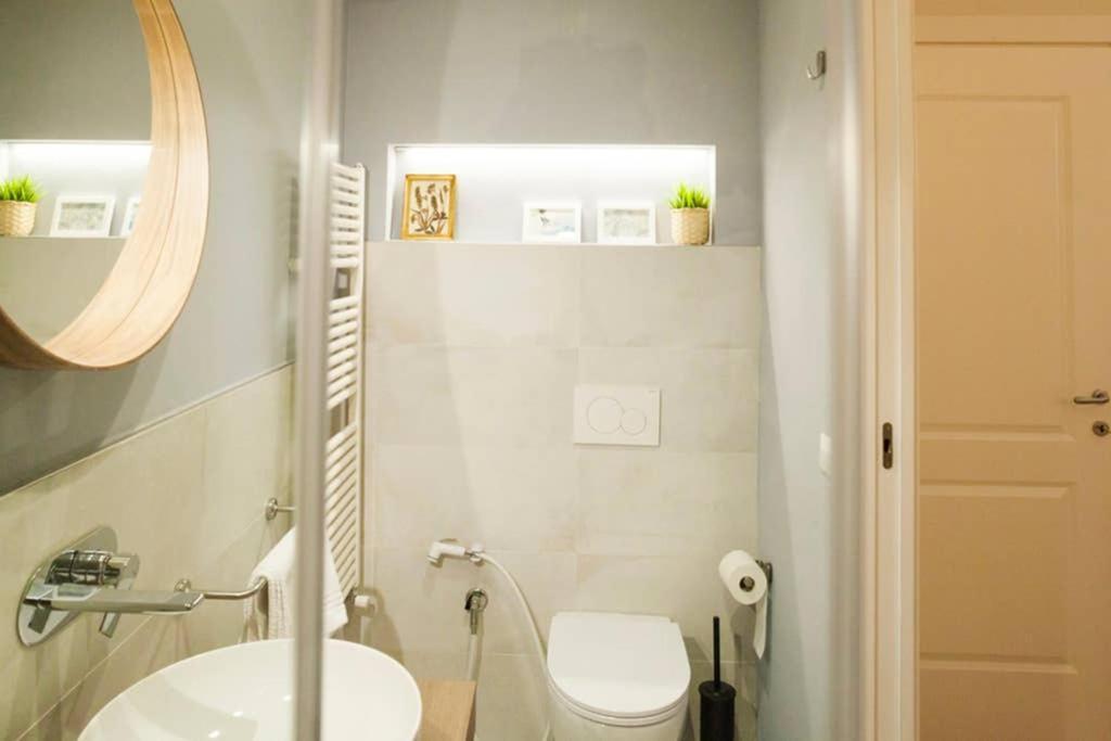 The New Luxury Apartment In The Historic Center ลุคคา ภายนอก รูปภาพ