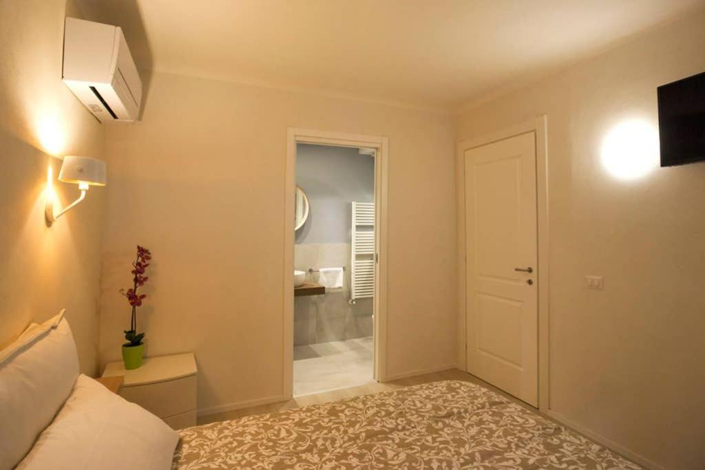 The New Luxury Apartment In The Historic Center ลุคคา ภายนอก รูปภาพ