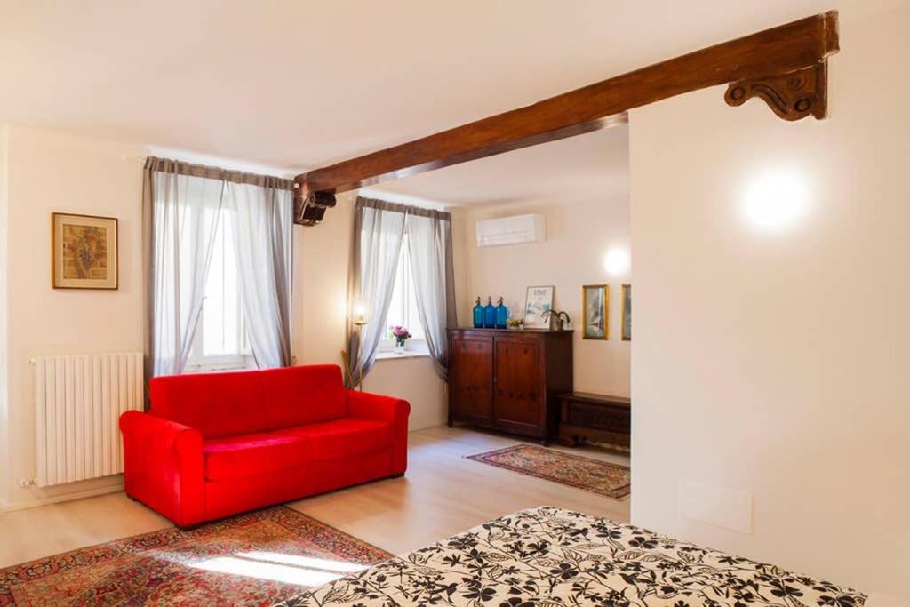 The New Luxury Apartment In The Historic Center ลุคคา ภายนอก รูปภาพ